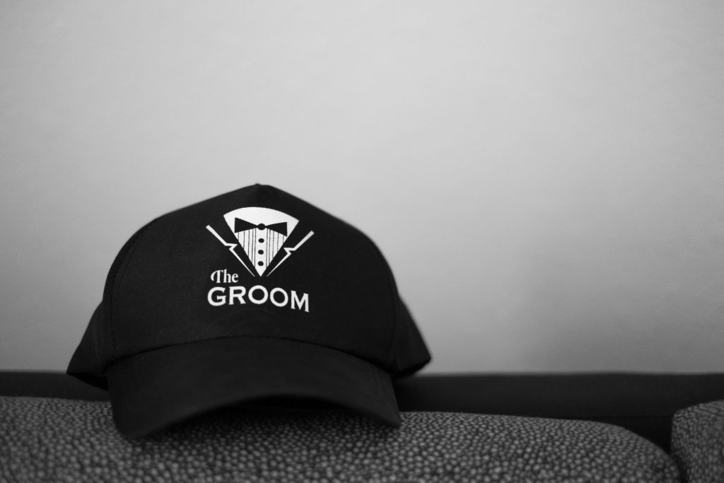 wedding photos groom hat