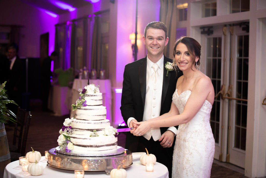 riverhouse goodspeed wedding photos cake