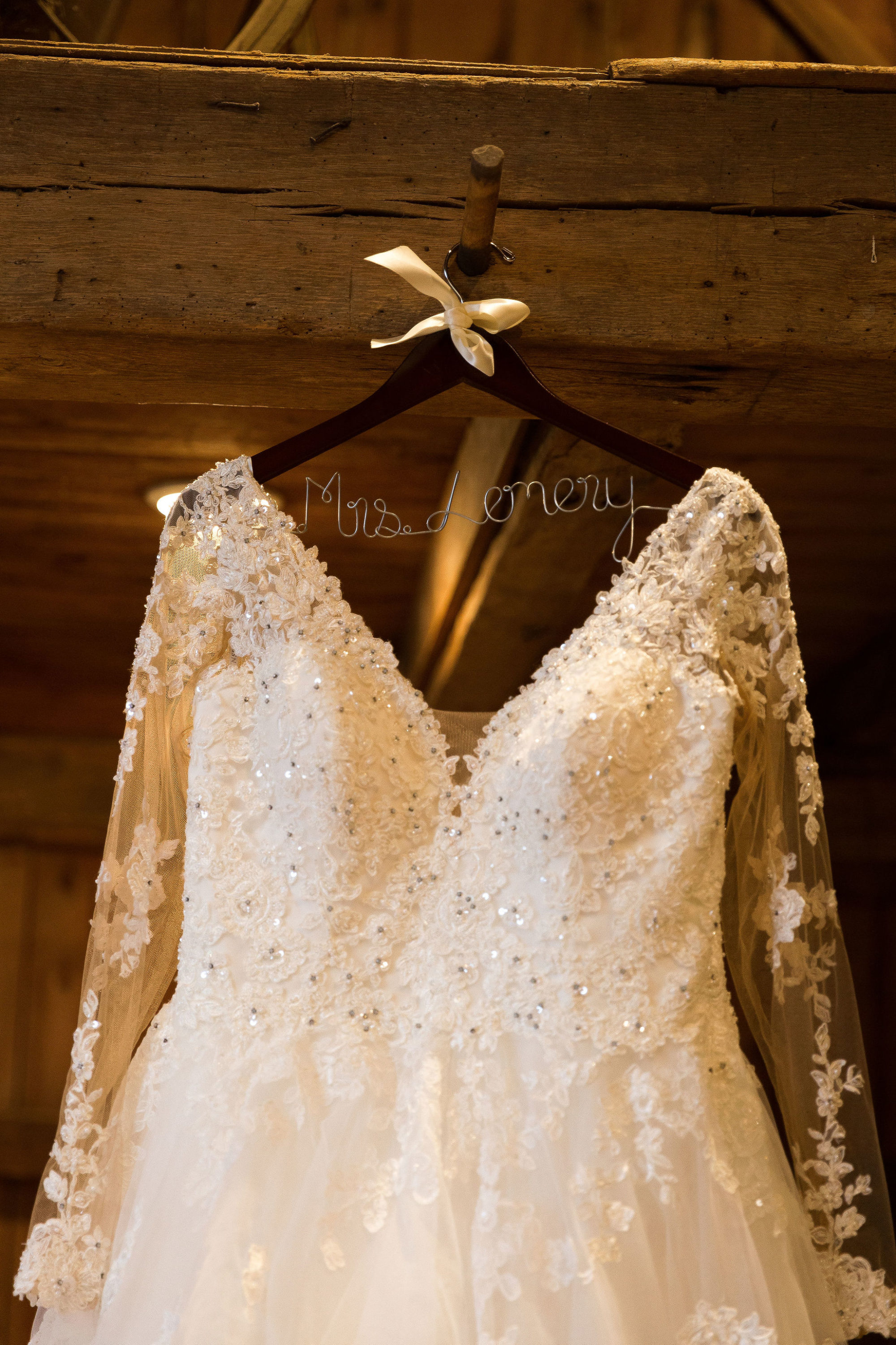 rustic-wedding-dress-custom-hanger